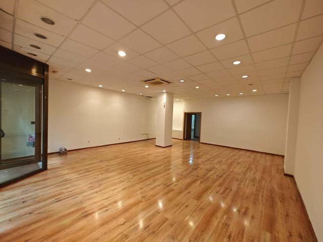 Local En alquiler en Sant Boi de Llobregat photo 0