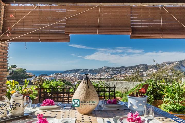 Adosada en Venta en Almuñecar Granada photo 0