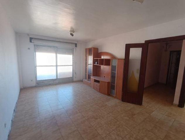 PISO de 3 DORMITORIOS , ubicación céntrica photo 0