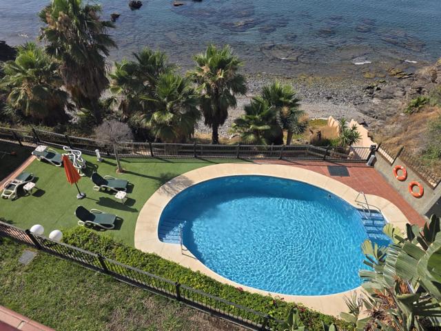 Piso con vistas al mar en Torrequebrada – Avenida del Sol | Terraza, garaje y piscina photo 0