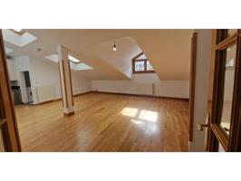 Ático exclusivo en pleno centro de Vitoria-Gasteiz, en la calle Eduardo Dato esquina General Álava photo 0