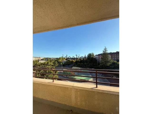 Venta de piso en Vitoria - Gasteiz photo 0