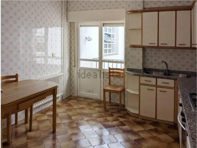 Venta de piso en Vitoria - Gasteiz photo 0