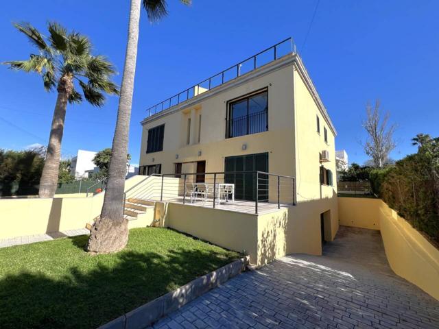 Fantástico pareado con vistas al mar photo 0