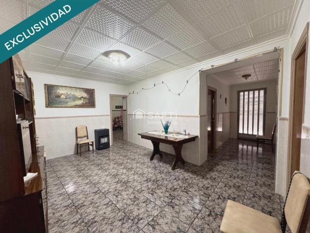 Casa de pueblo en L'Algueña photo 0