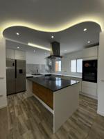 Piso En venta en Avenida Villa De Madrid. 29700, Vélez-Málaga (málaga)zona Hispanidad-Vivar Téllez, Vélez-Málaga photo 0