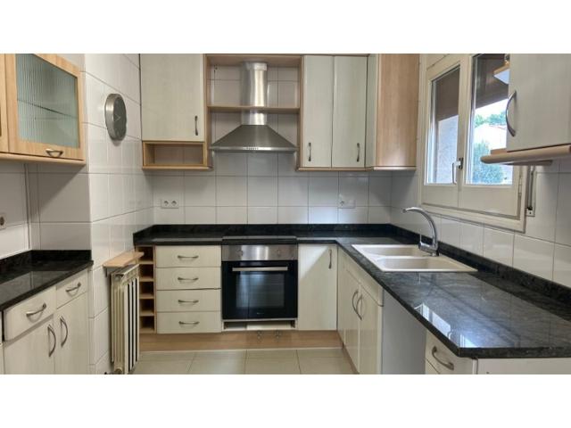 Piso En venta en Manlleu photo 0