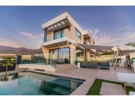 Casa o chalet independiente en venta en Costa Adeje photo 0