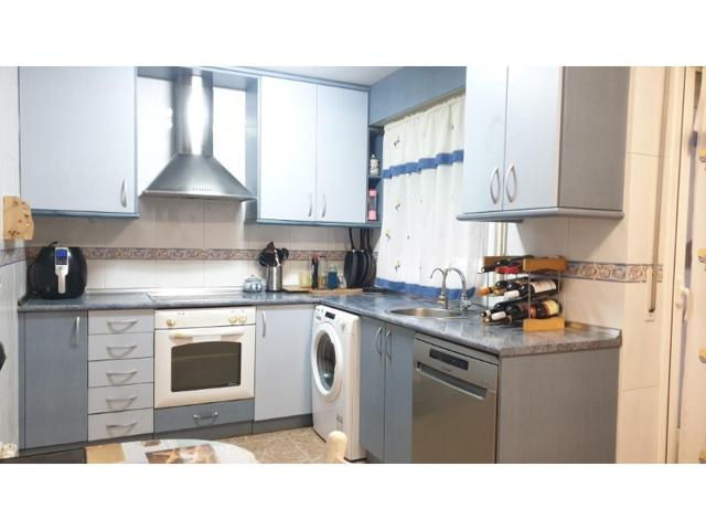 Piso En venta en Torrent photo 0