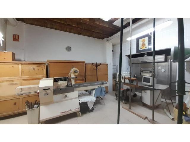 Local En alquiler en Valencia photo 0