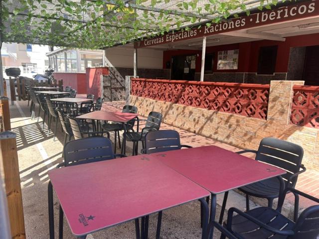 Local En venta en Piles photo 0