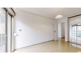 Piso En venta en Burjassot photo 0