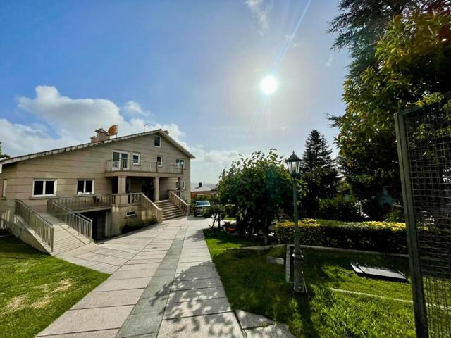 Casa-Chalet en Venta en Vigo Pontevedra photo 0