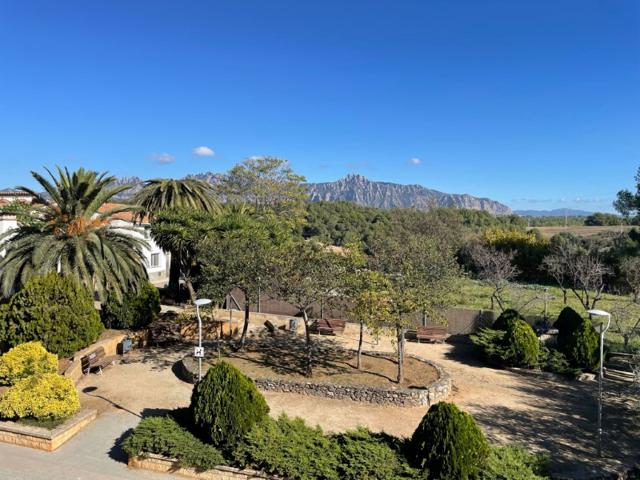 Piso En venta en Els Hostalets De Pierola photo 0