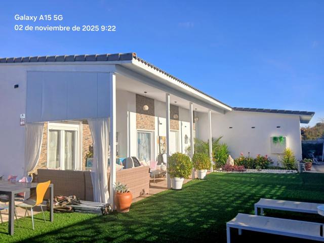 Casa En venta en Chiloeches photo 0