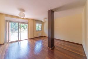 Piso En venta en el Coll photo 0