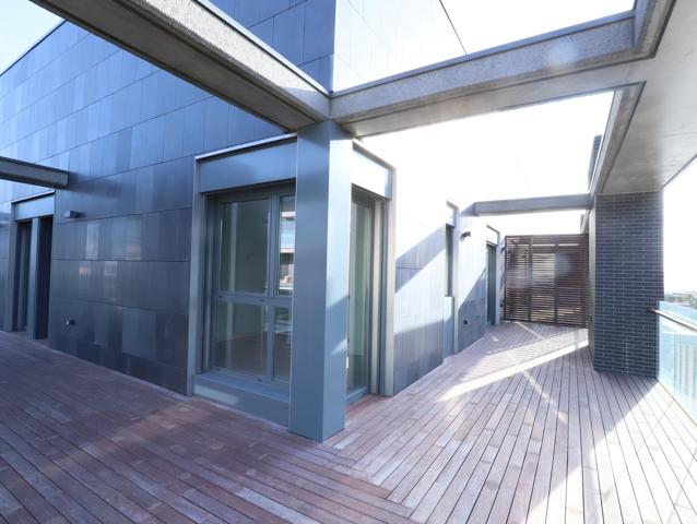 Piso En venta en Esplugues de Llobregat photo 0