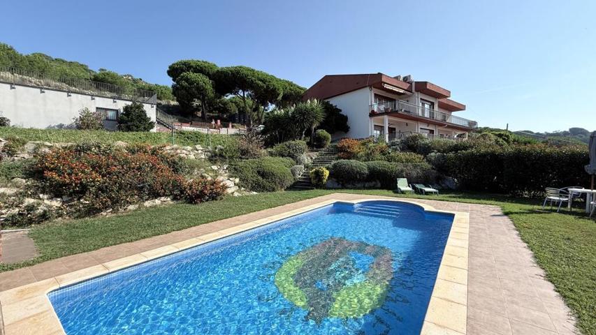 Casa-Chalet en Venta en Argentona Barcelona photo 0
