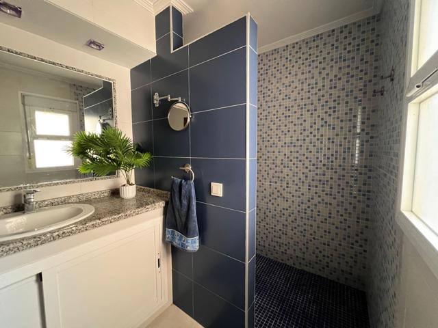 Casa a la venta en calle Belén, Guillena photo 0