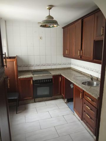 Dos pisos en venta en Alcalá del río photo 0