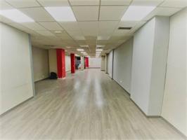 Local En venta en Alcorcon photo 0