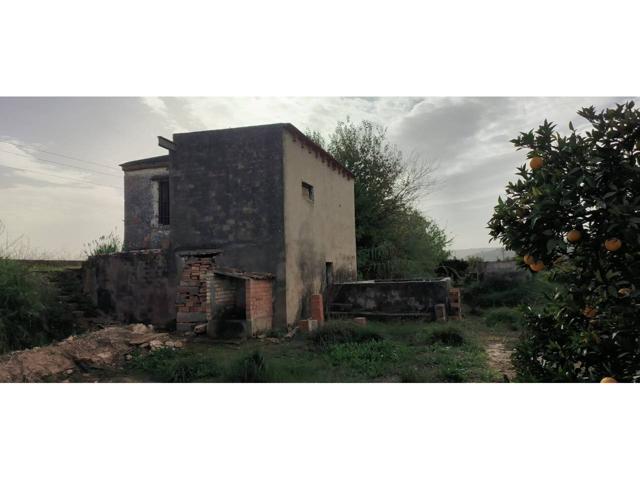 Terreno con caseta y piscina photo 0