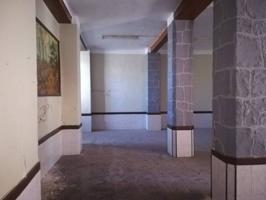 Local En venta en Alcoi photo 0
