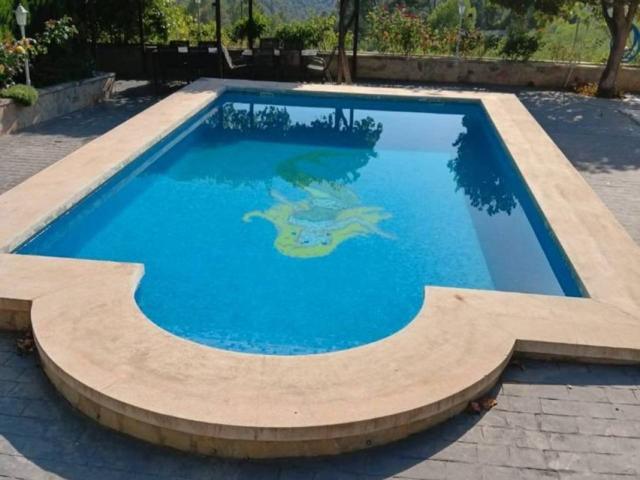 Villa En venta en Benillup photo 0