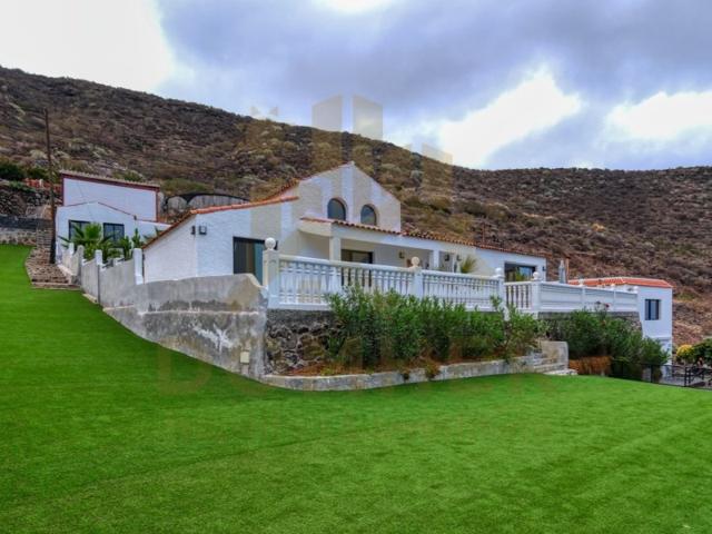 Villa En venta en Santiago Del Teide photo 0