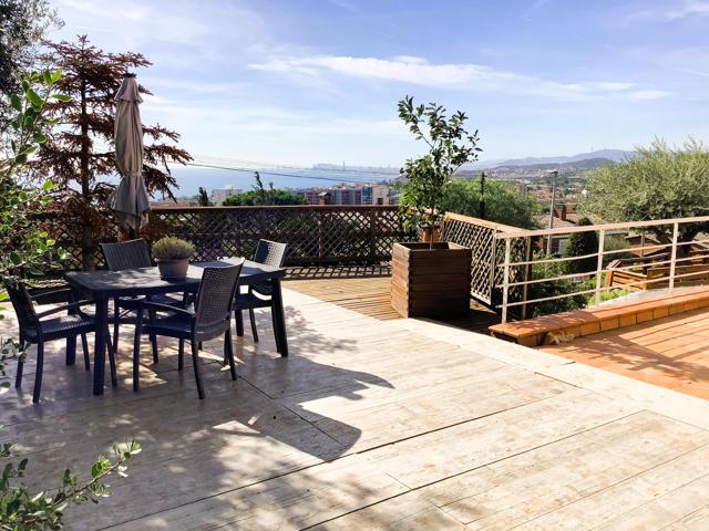 Unifamiliar Pareada En alquiler en Teià photo 0