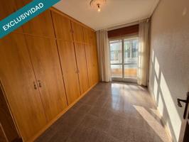 Dos viviendas independiente con jardín, trasteros y 3 garajes photo 0