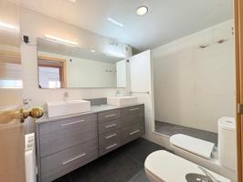 Piso En venta en Terrassa photo 0