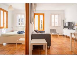 Piso de lujo con ambiente minimalista photo 0