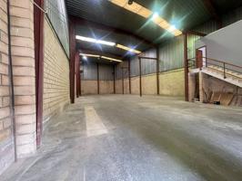 SE ALQUILA NAVE INDUSTRIAL EN POLIGONO INDUSTRIAL SANGRONIZ photo 0