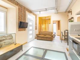 Local En venta en Universidad - Malasaña, Madrid photo 0