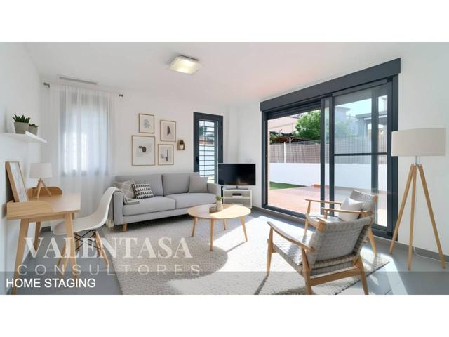 Casa en venta en Chiva photo 0