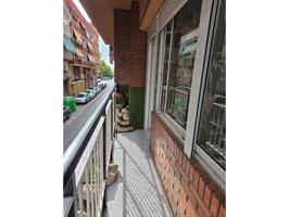 Venta de piso con terraza photo 0