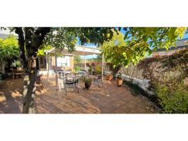 Pareado de esquina reformado photo 0