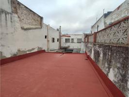 ​Edificio en el centro de Puerto Real: Garaje, Local y Vivienda a Restaurar photo 0