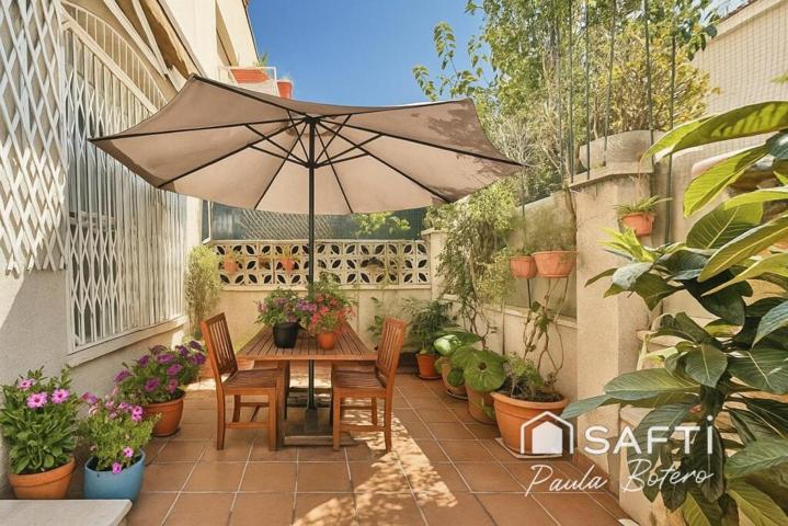 Amplia vivienda adosada en zona céntrica y tranquila. photo 0