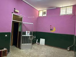 Local En alquiler en Cáceres photo 0