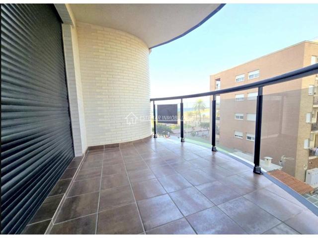 Espectacular apartamento en primera línea de la playa de Gandia photo 0