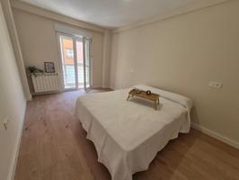 Piso con alma de spa en el corazón de León (zona Corte Inglés) photo 0