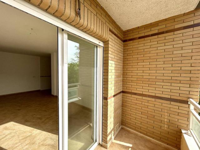 Apartamento en venta en Adra photo 0