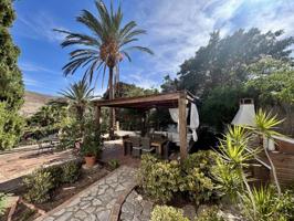 Chalet en venta en La Envía photo 0