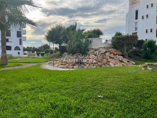 Piso en venta en Almerimar, a un paso de la playa photo 0