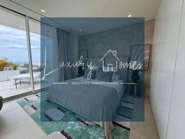 Villa En venta en Adeje photo 0