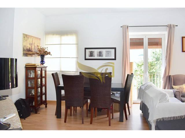 Piso en venta en Alameda photo 0