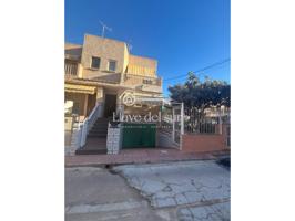 Casa con jardin photo 0