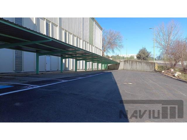 NAVIUM alquila único edificio logístico monoinquilino en A1 photo 0